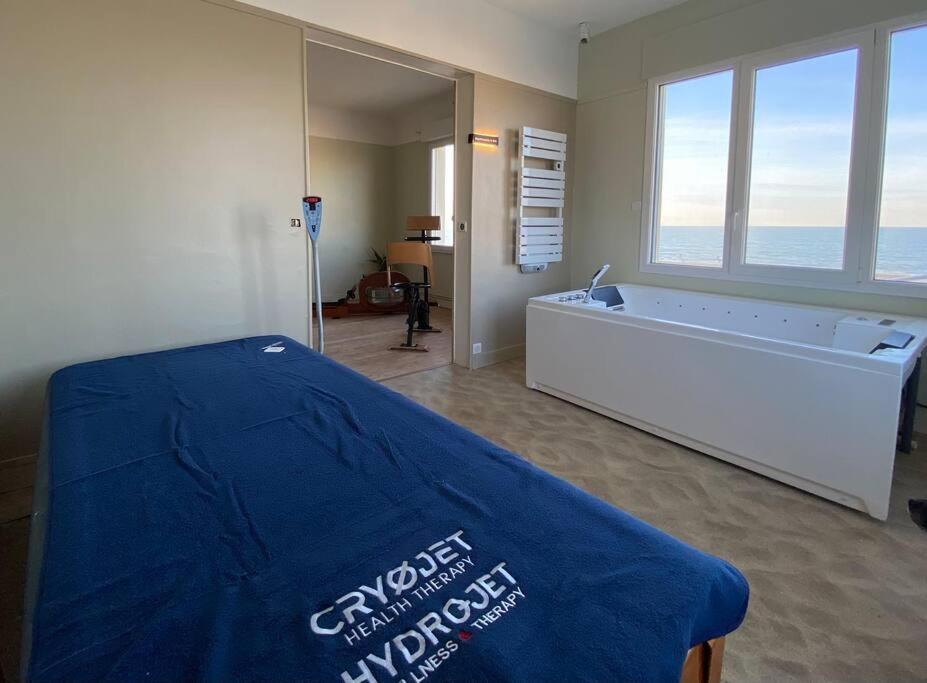 Spa Privatif Face Mer Riva Romantic & Spa Ouistreham Luaran gambar